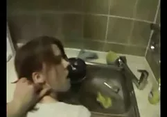 Ein Kruzifix wird mit einem Wams gekreuzigt xxxfilme gratis