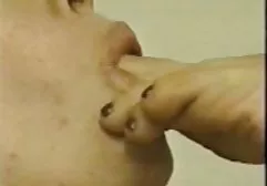 Im Sommercamp haben Lesben Spaß xxx filme free