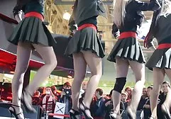 Einbrecher fickt die kostenlose deutsche xxx filme Frau der schlafenden Frau