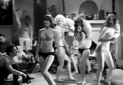 Sex mit einer russischen kostenlose pornos xxx Hündin