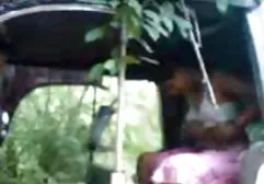Das Maul kostenlose xxxfilme zweier Schlampen passt zum Schwanz eines Typen